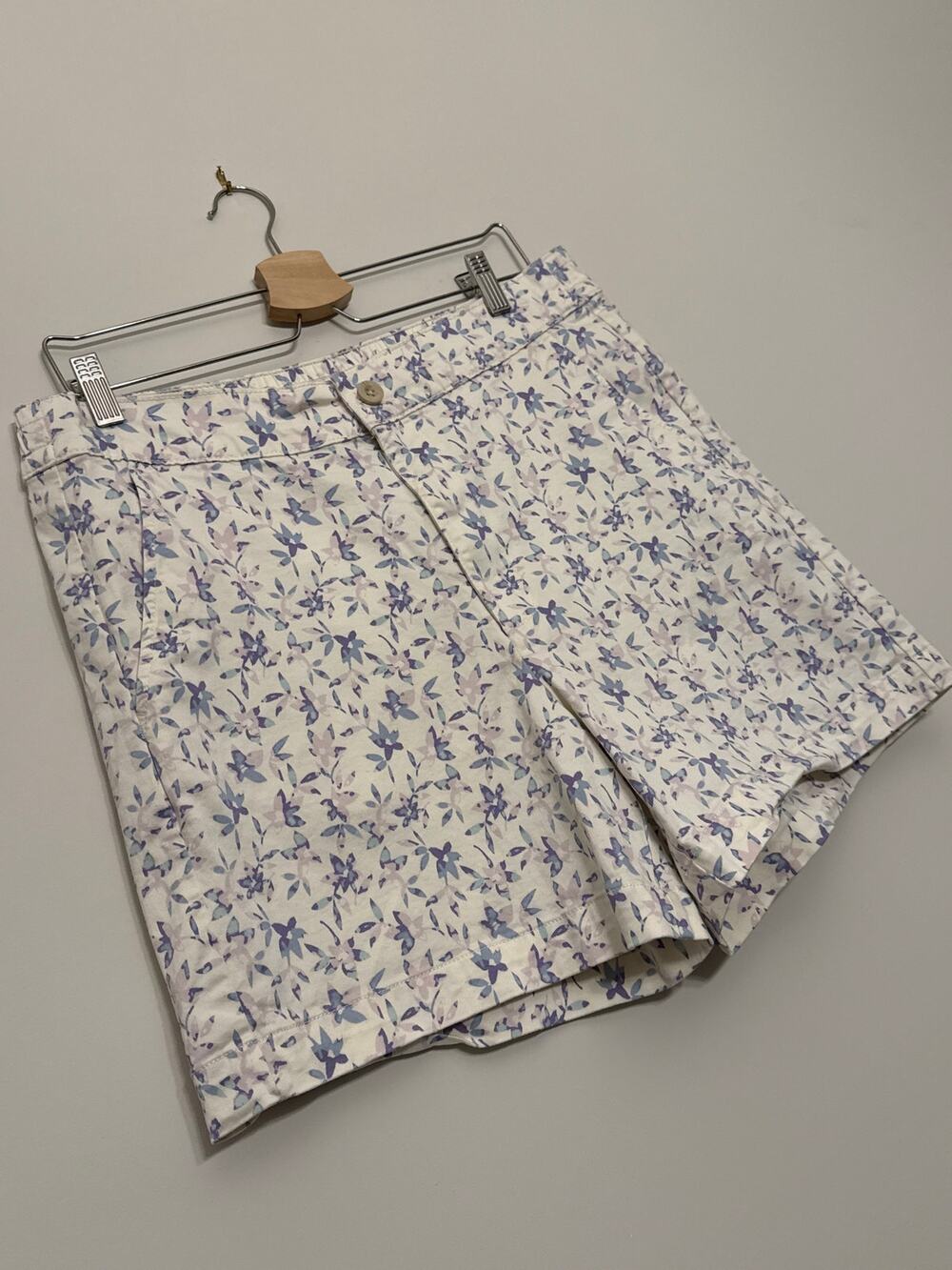 Jachs Girlfriend Floral Print Denim Shorts Size XL